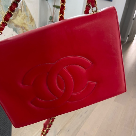 Authentic CHANEL timeless - Picture 2 of 4